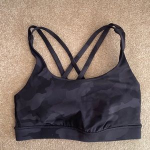 Black camo energy bra size 4